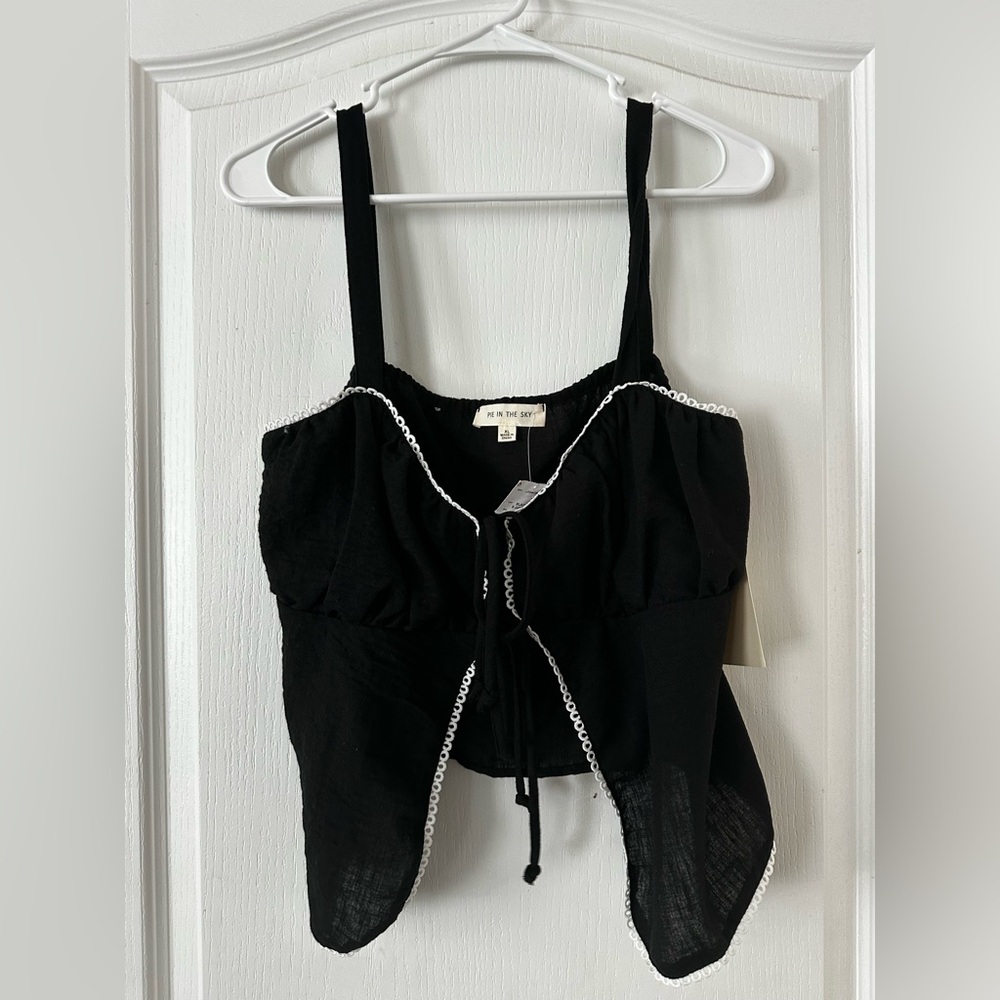 Elegant Black Tank Top with White Detailing